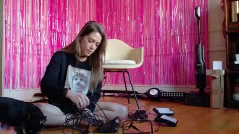 Vera Victors online show from January 9, 8:25 pm