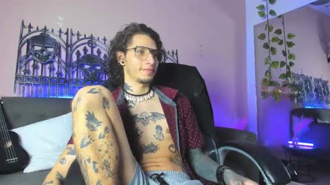 vergil_noir online show from May 28, 5:16 am