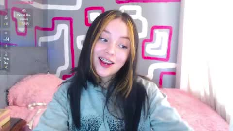 Verinica online show from April 26, 1:42 pm