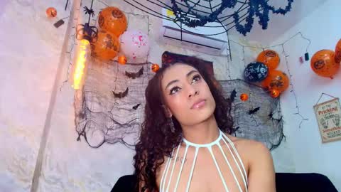 Vero online show from October 24, 4:02 am