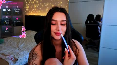 Veronica online show from June 10, 12:26 pm