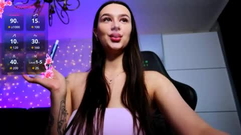 Veronica online show from April 28, 4:11 pm