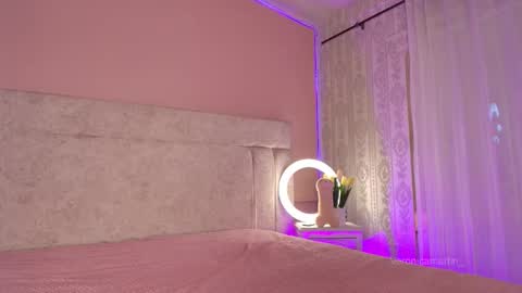 Vero  online show from September 23, 7:09 pm