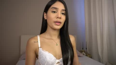  V A L  help me reach 100likes online show from July 26, 4:37 pm