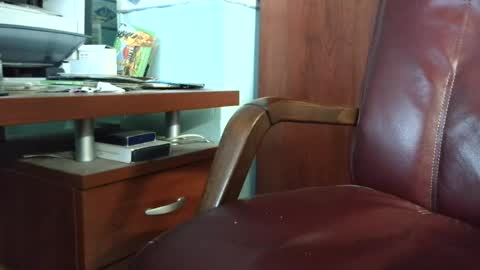 Erik online show from August 1, 2:29 pm