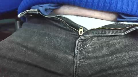 Erik online show from March 11, 9:12 am