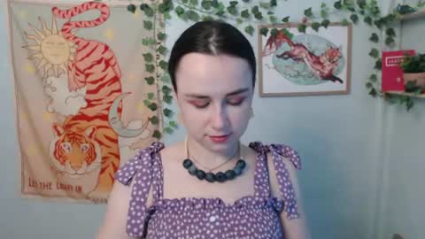 veryveryvery_shy online show from July 27, 6:22 am