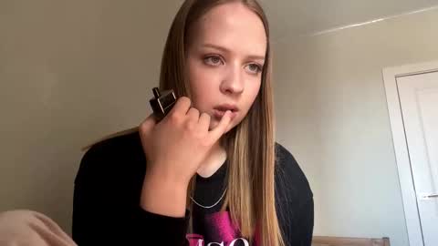 Maya  online show from March 19, 8:09 am