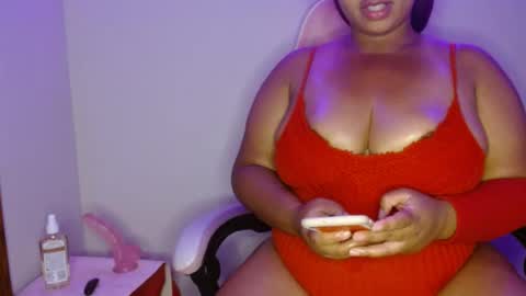 vibe_xxxo online show from August 4, 1:45 am