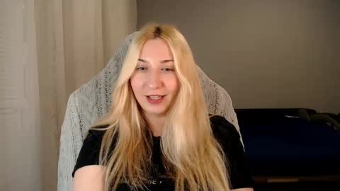 Amelia online show from October 22, 6:42 pm