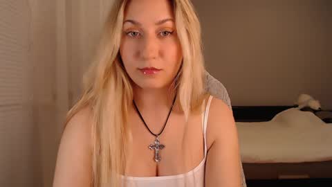 Amelia online show from January 15, 6:40 pm