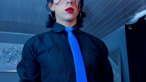  Vicky  online show from April 30, 5:40 pm