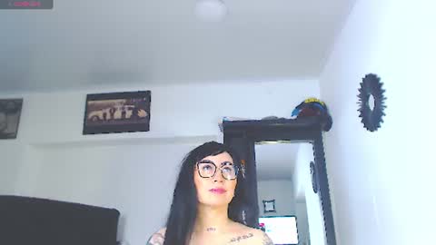 Vicky  online show from July 28, 11:28 am