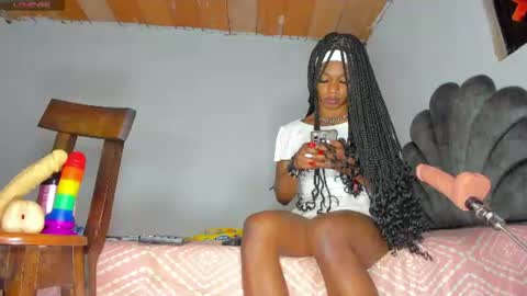 vicky manuela online show from July 22, 5:53 am