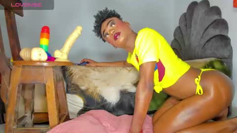 vicky manuela online show from June 18, 5:24 am