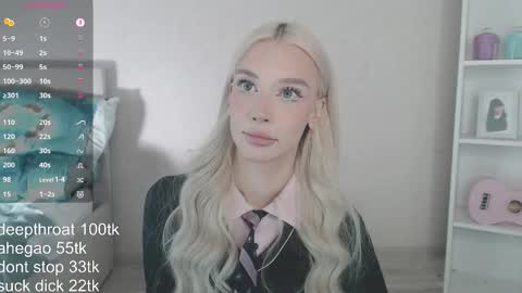 vickyfuckingdoll online show from March 8, 3:21 am