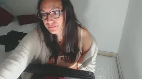 vickyjuice1 online show from January 23, 10:33 pm
