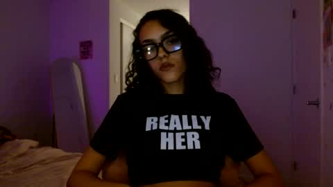 Goddess Victory  online show from November 4, 4:25 am