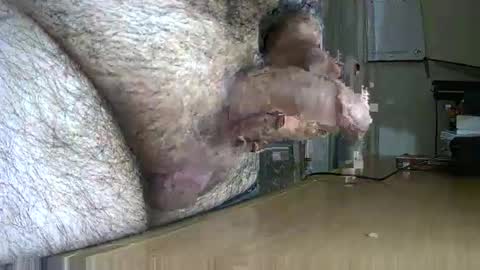 VictorHume online show from December 17, 12:39 am