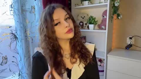 victoria2374 online show from May 8, 1:17 pm
