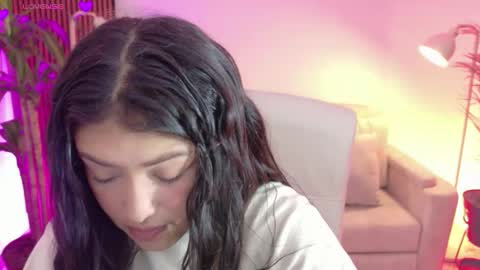 victoria online show from January 13, 1:19 pm