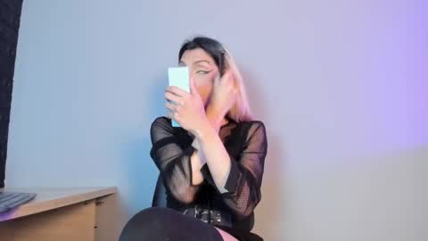 Victoria online show from September 15, 5:58 pm