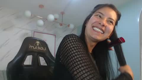 Victoria online show from June 19, 1:17 pm