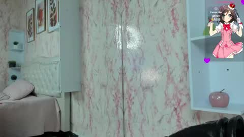 Victoria Houston  online show from March 4, 7:32 pm