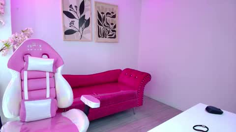 Victoria  online show from March 15, 3:22 am