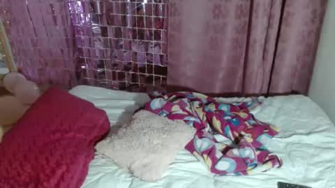 VICKY online show from February 23, 8:44 pm