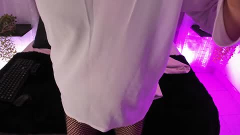 victoriaa_anderson_ online show from April 29, 5:30 pm