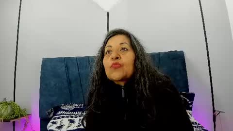 victoriaa_anderson_ online show from August 5, 8:17 pm