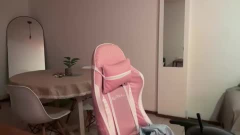 Victoriababy43 online show from March 18, 1:22 am