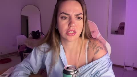 Victoriababy43 online show from March 17, 1:21 am