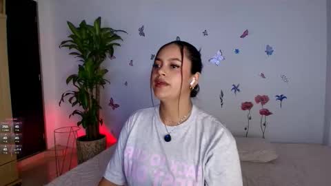 Victoria online show from February 20, 7:38 pm