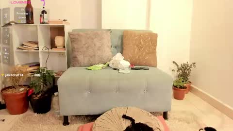 Victoria online show from July 23, 2:42 am