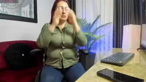 victoriapaker online show from June 12, 11:42 am
