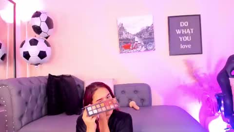 Victoriazans online show from July 18, 12:40 pm