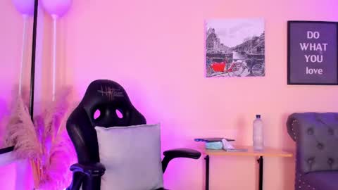 Victoriazans online show from July 31, 12:06 pm