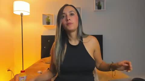victoriia_rose_ online show from July 1, 8:50 pm