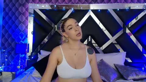 victtoria lee online show from April 30, 10:58 pm