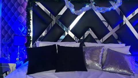 victtoria lee online show from December 4, 11:04 pm