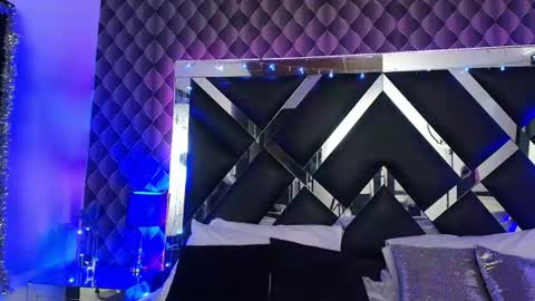 victtoria lee online show from July 18, 9:39 pm