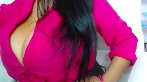 viioleta online show from January 15, 12:47 pm