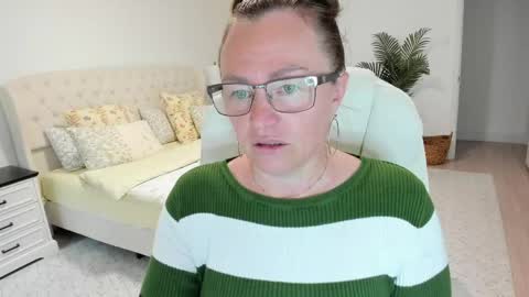 Ukrainian-woman online show from June 10, 11:53 am