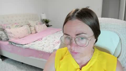 Ukrainian-woman online show from June 17, 11:37 am