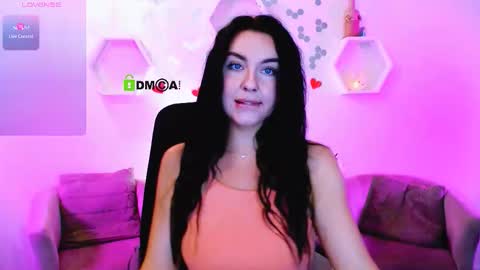 viki_vibes online show from October 10, 2:01 pm