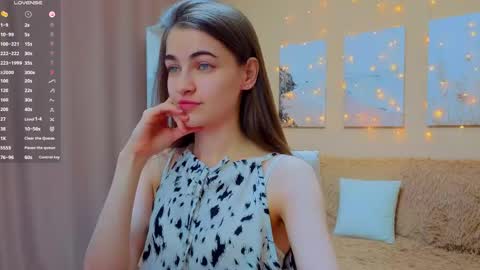 vikiberry online show from May 2, 10:54 am