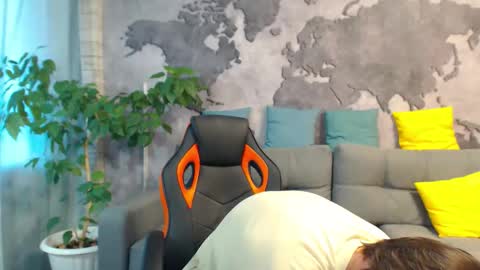 vikingchrisss online show from April 29, 9:03 am