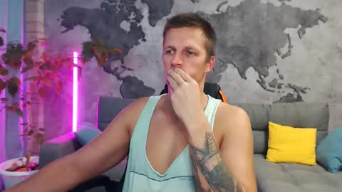 vikingchrisss online show from October 24, 9:54 am